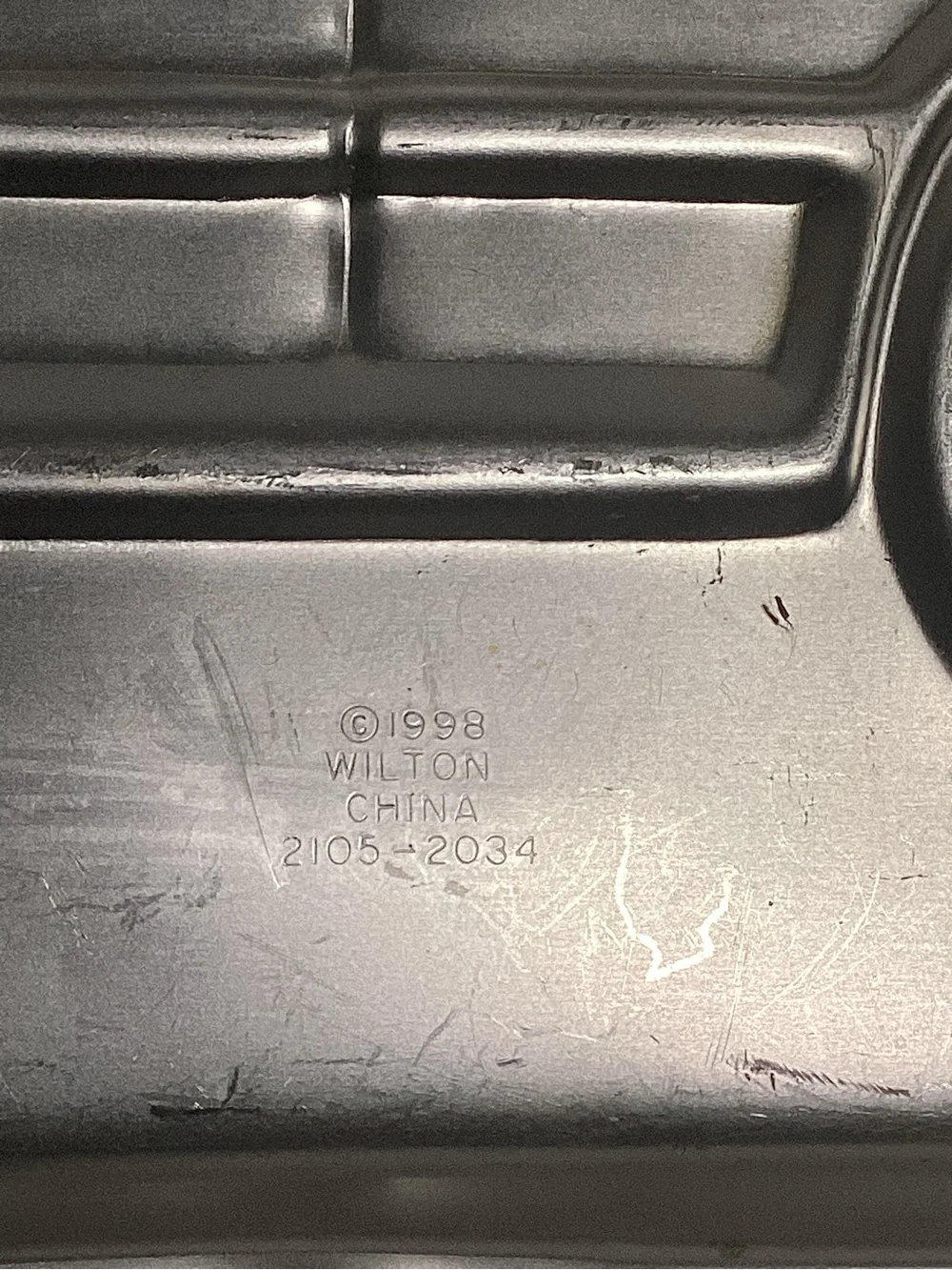 Vintage 1998 Aluminum SUV Cake Pan Mold - Silver